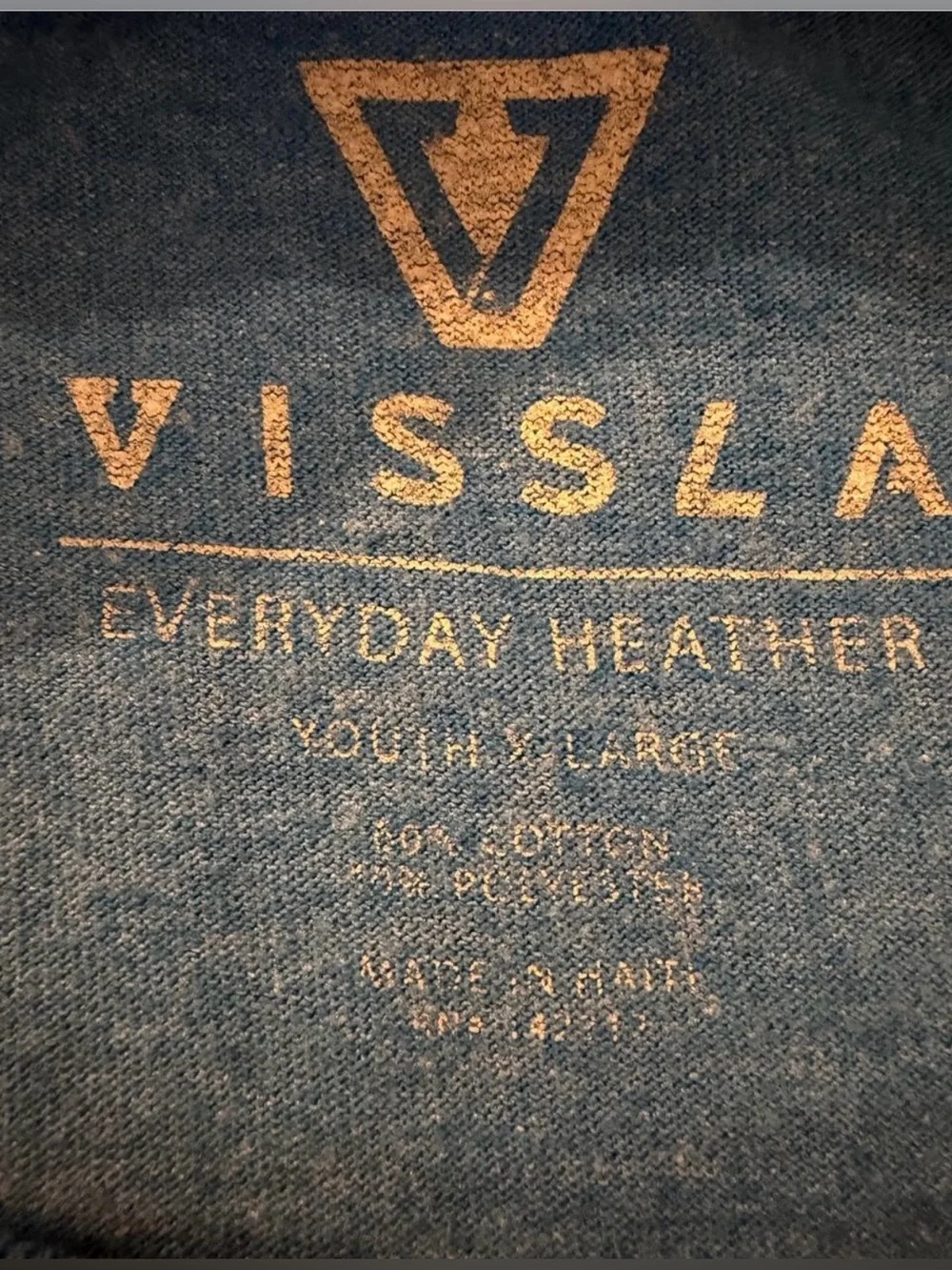 Vissla “Sunset Shadows” Youth XL blue graphic t-shirt